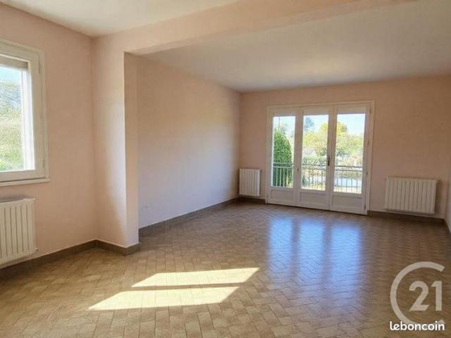 Maison vente à Bourges, Jalognes