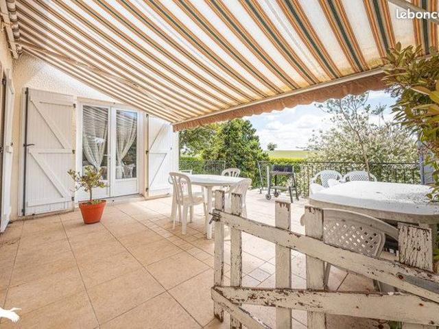 Maison vente à Niort, Mellé