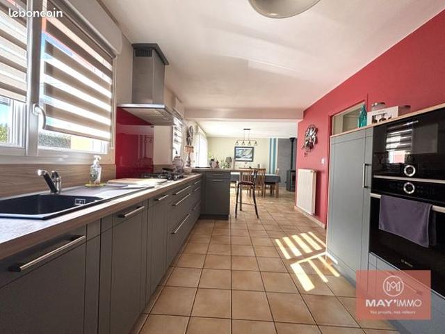Maison vente à Confolens, Montjean