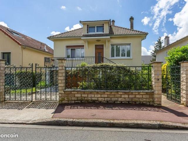 Maison vente à Évry, Yerres