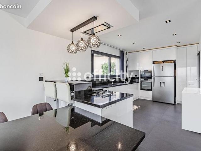 Maison vente à Villefranche-sur-Saône, Rhône