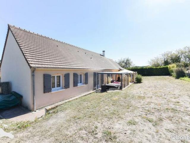Maison vente à Loches, Bléré