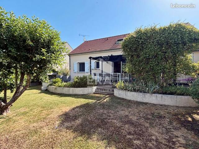 Maison vente à Fontainebleau, Montcourt-fromonville