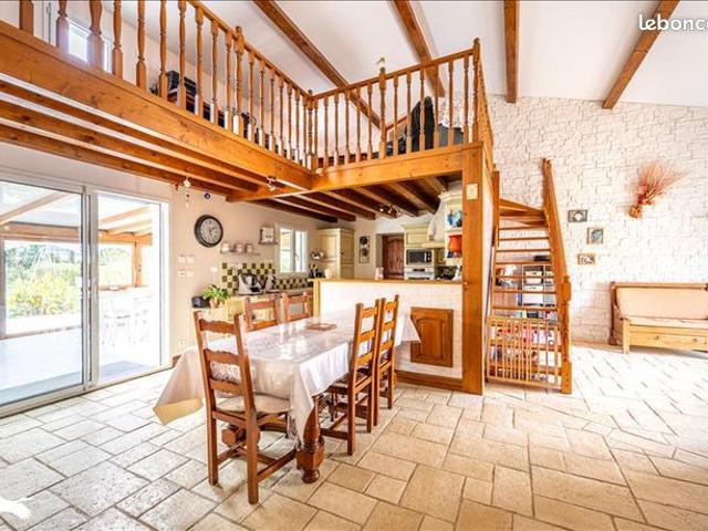 Maison vente à Niort, Mellé