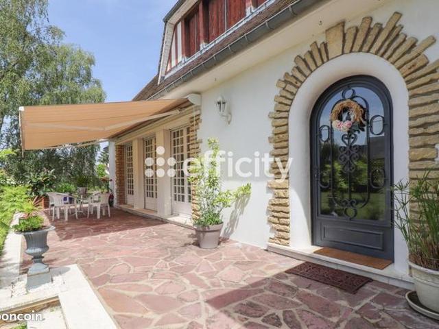 Maison vente à Évreux, Conches-en-ouche
