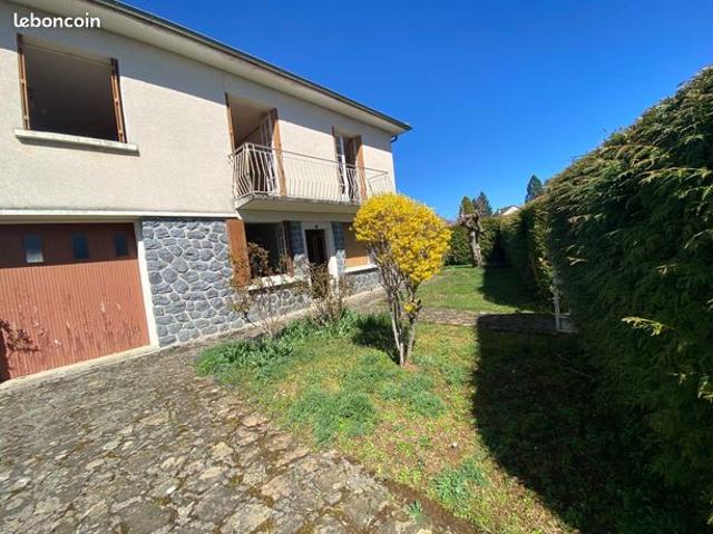 Maison vente à Mauriac, Pleaux