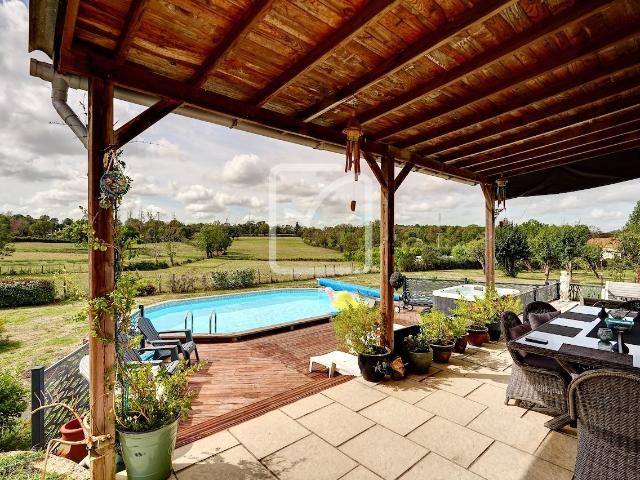 Maison vente à La Chapelle-Thireuil, Beugnon-Thireuil
