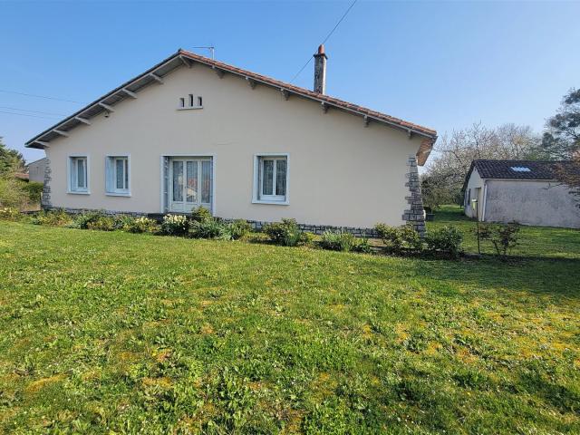 Maison vente à Confolens, Ruffec