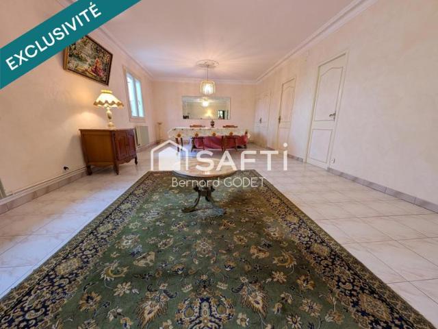 Maison vente à Confolens, Courcôme