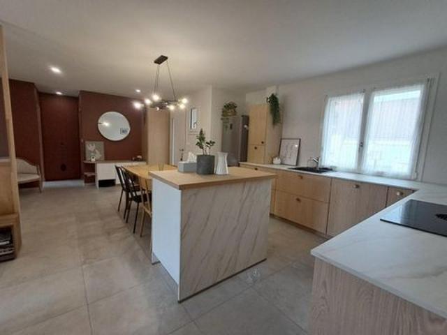 Villa vente à Brette-les-Pins, Sarthe