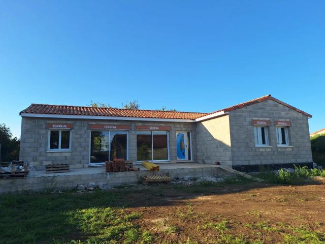 Maison vente à Angoulême, Agris