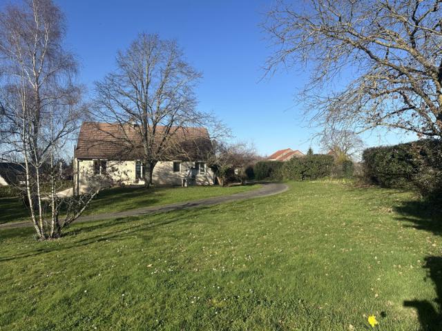 Maison vente à Saint-Amand-Montrond, Châteaumeillant