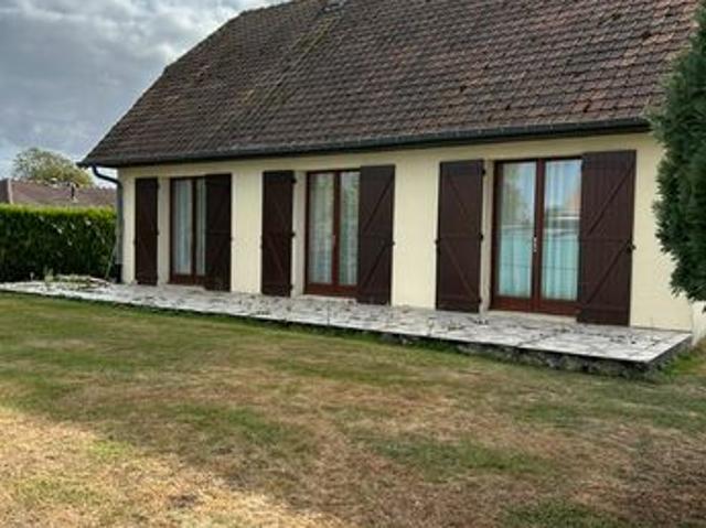 Maison vente à Saint-Vaast-en-Chaussée, Somme