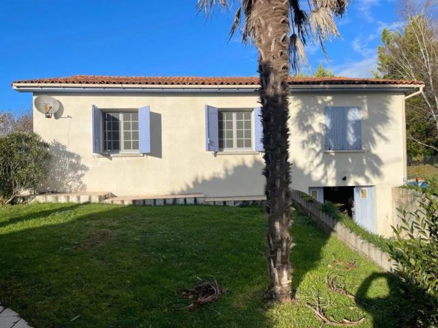 Maison vente à Confolens, Aigre