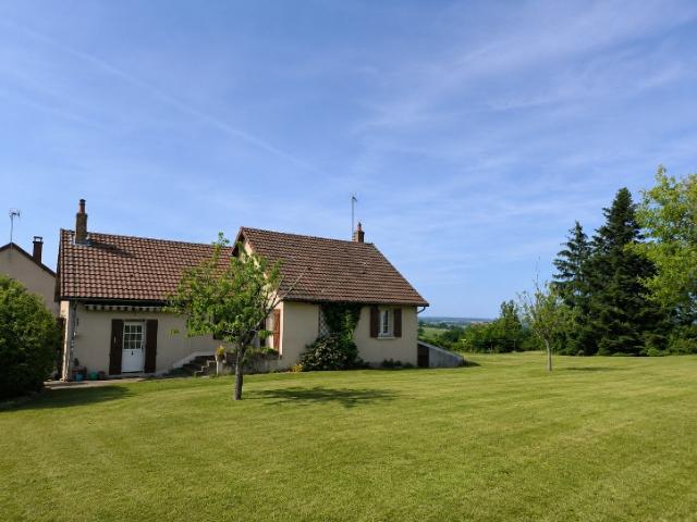 Maison vente à Château-Chinon (Ville), Saint-péreuse