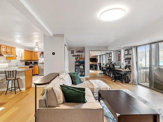 Condo for sale in Lowell, Massachusetts