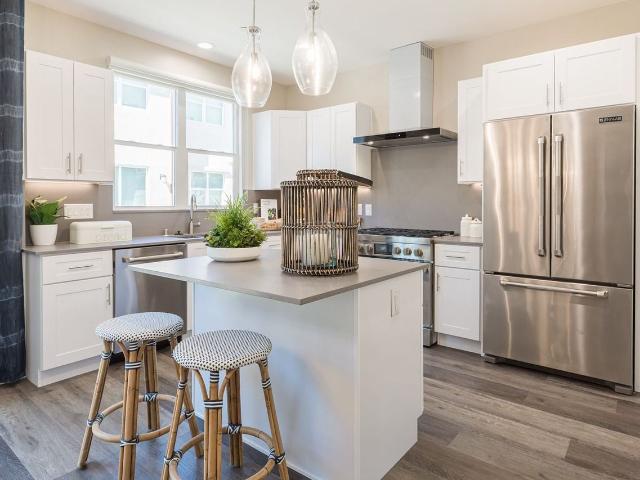Apartment for rent in Calabasas, California