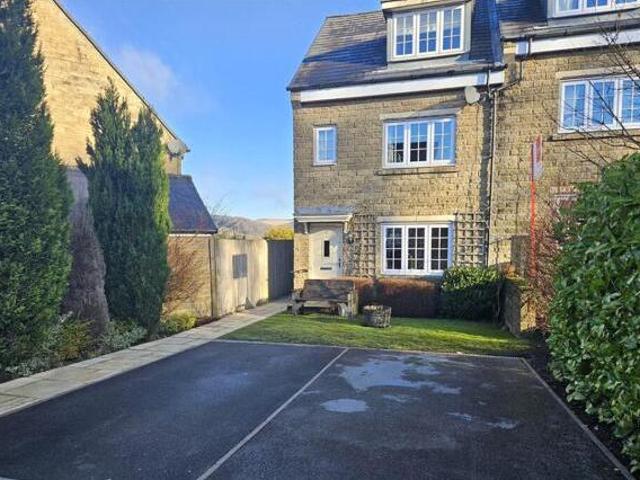 House for sale in Charlesworth, East Midlands