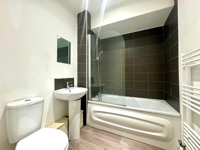 Apartment for rent in Joiner's Square, Hanley