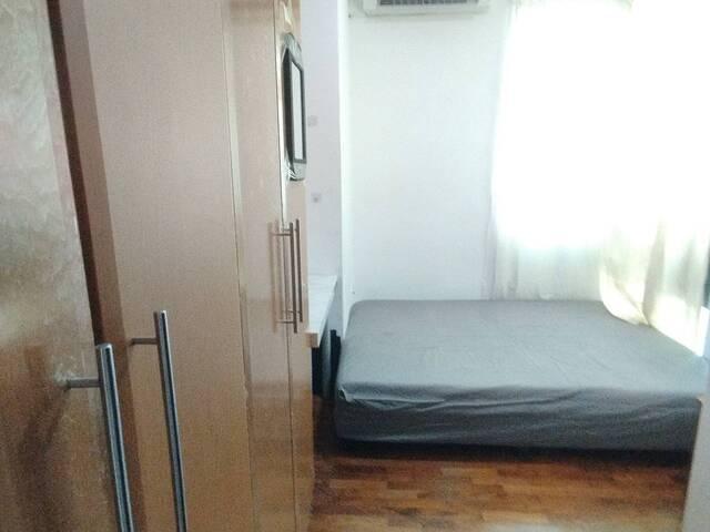 Room for rent