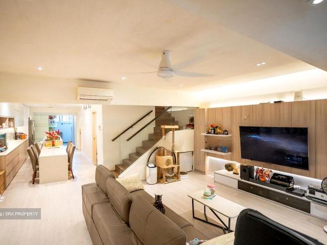 Condominium for sale in Hougang, 19 North East, Hougang