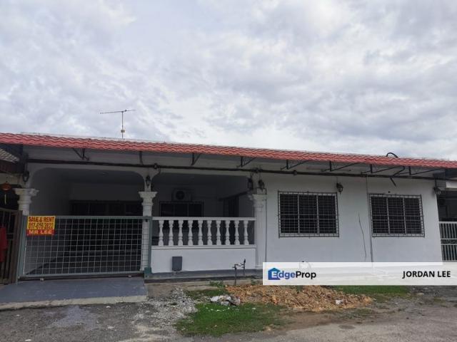 House for rent in Malaka