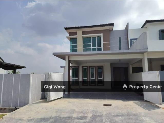 Residential House for sale in Malaka