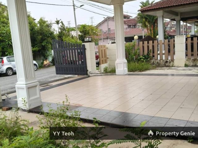 Residential House for sale in Malaka