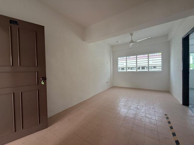 Apartment for sale in Mukim 13, Georgetown
