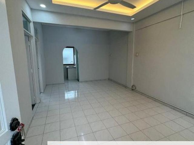 Flat for sale in Mukim 13, Georgetown