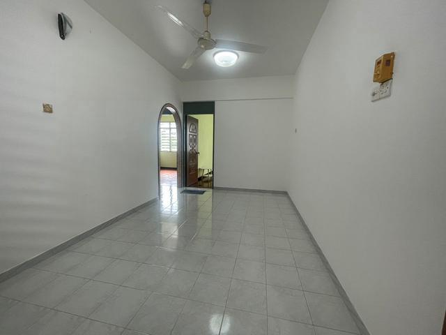 Flat for sale in Mukim 13, Georgetown