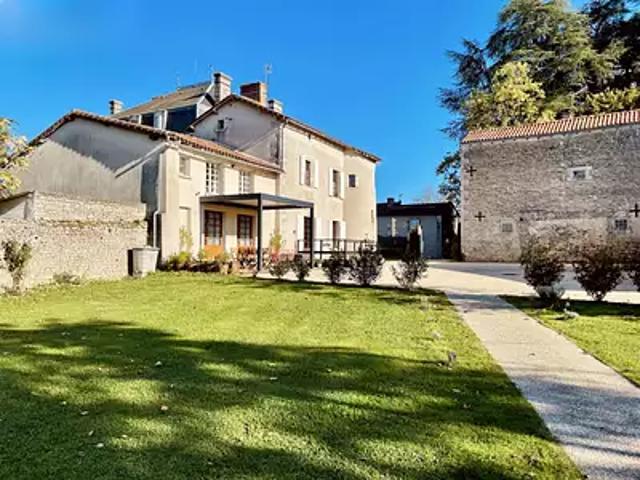 Maison vente à Montmorillon, Payroux