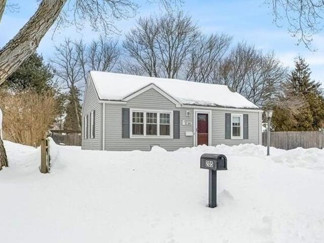 House for sale in Warwick, Rhode Island