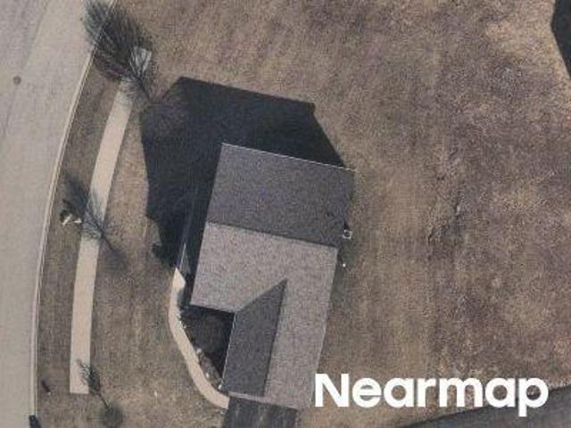House for sale in Mchenry, Illinois