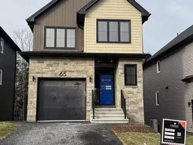 House for sale in Dartmouth, Nova Scotia