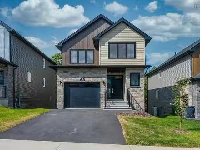 House for sale in Dartmouth, Nova Scotia