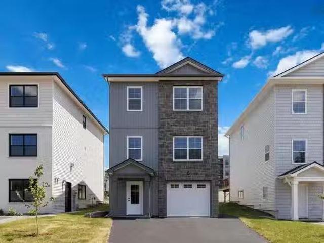 House for sale in Parks of Lake Charles, Dartmouth