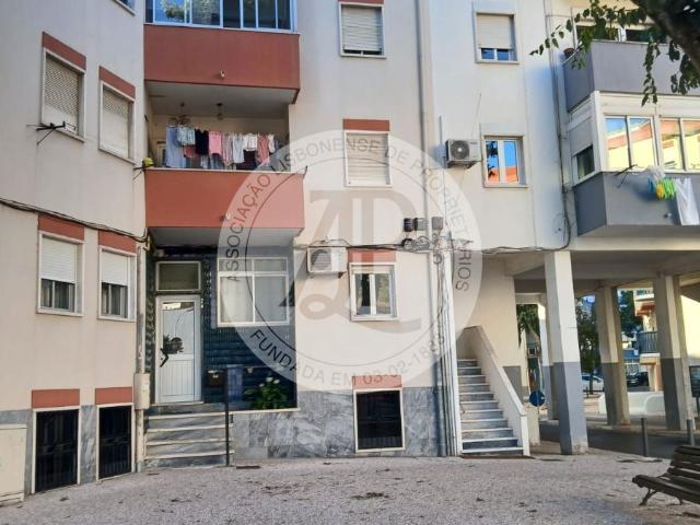 Apartamento alugar em Carnaxide e Queijas, Oeiras