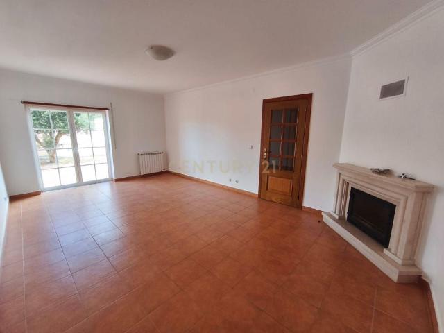 Apartamento alugar em Lourinhã, Lisboa