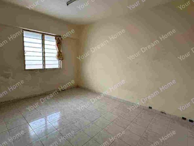 Apartment for sale in Timur Laut Apartment for sale in Timur Laut