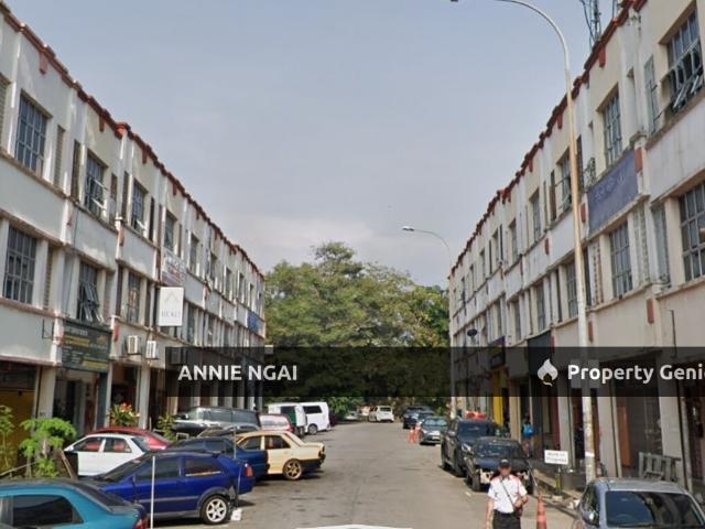 Shop for sale in Kajang, Langat