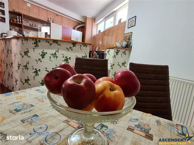 Casă vânzări