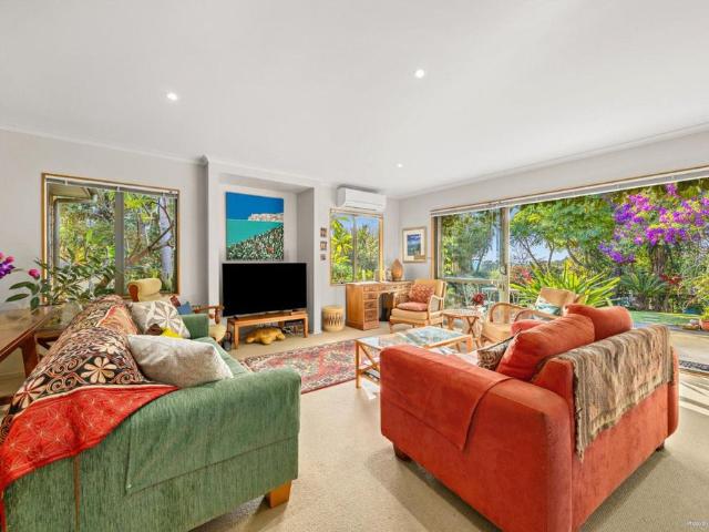 House for rent in Whangaparaoa