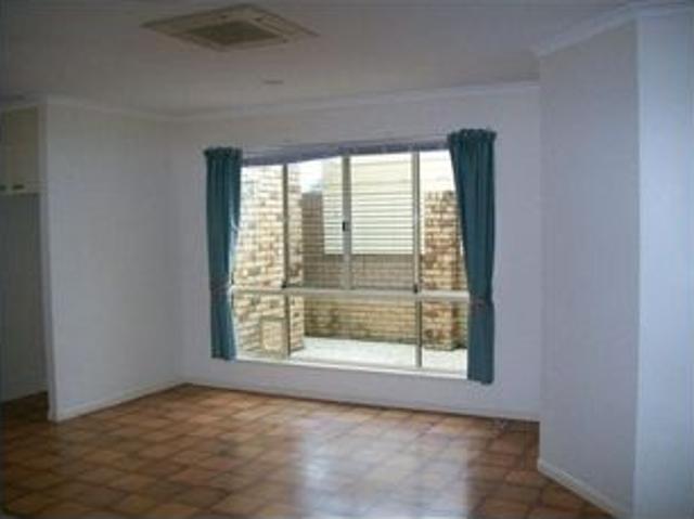 House for rent in Sippy Downs, Sunshine Coast Regional