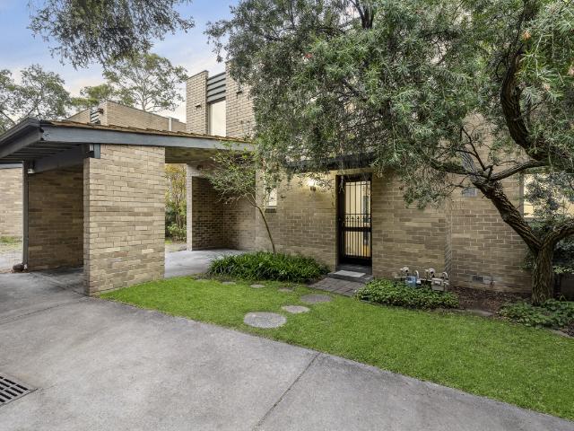 Apartment for sale in Camerons Creek, Victoria