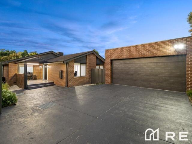 House for sale in Endeavour Hills, Melbourne