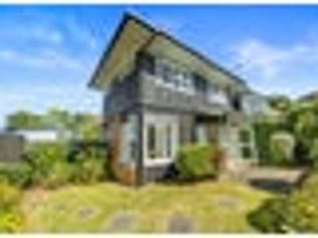 House for sale in Royal Oak