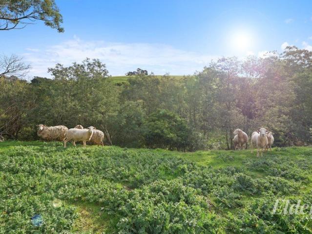 Cottage for sale in Victoria