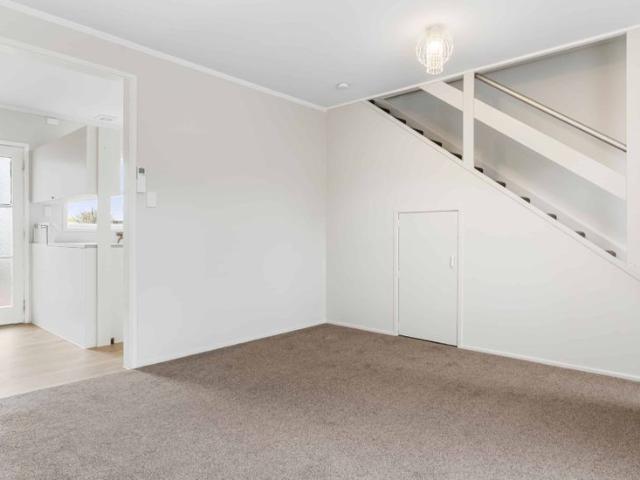House for rent in Owhata, Oroua County
