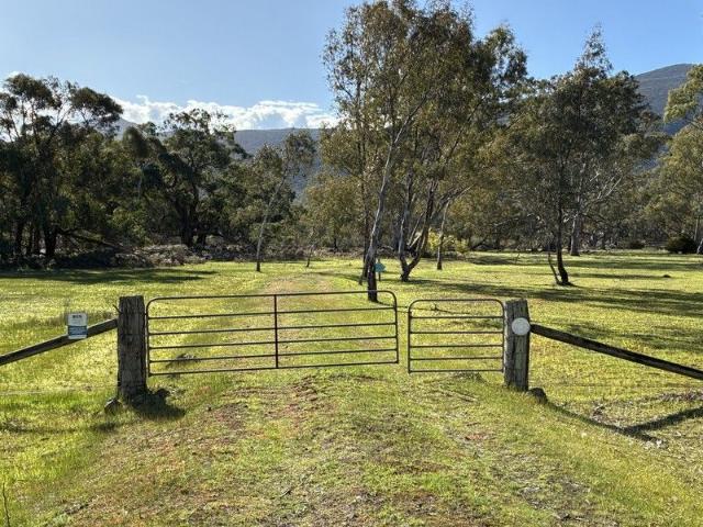 Cottage for sale in Victoria Valley, Victoria